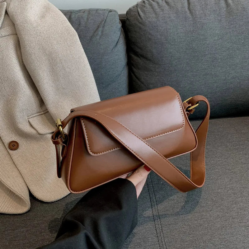 Small Shoulder Bag - Ruby Beloria